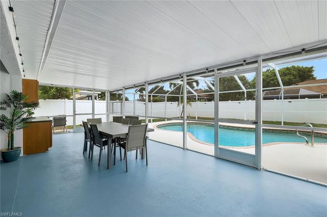 317 18th TER, Cape Coral, FL 33990