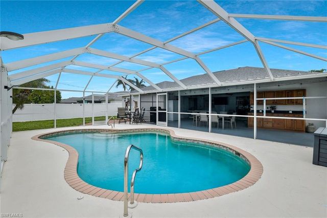 317 18th TER, Cape Coral, FL 33990