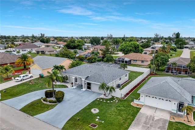 317 18th TER, Cape Coral, FL 33990