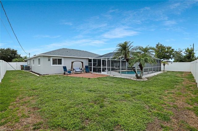 317 18th TER, Cape Coral, FL 33990