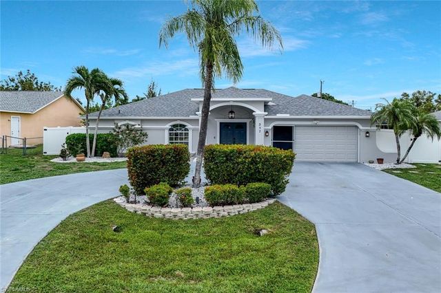 317 18th TER, Cape Coral, FL 33990