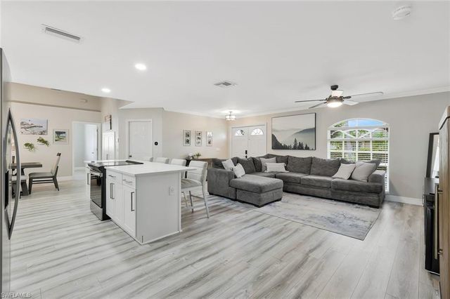317 18th TER, Cape Coral, FL 33990