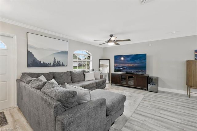 317 18th TER, Cape Coral, FL 33990
