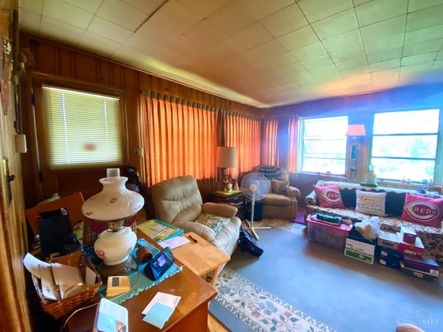 252 Pedretti Avenue, Delhi Twp, OH 45238