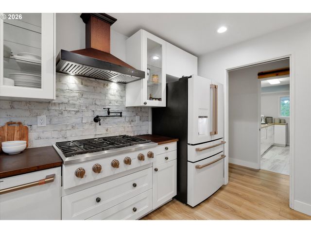 9917 S CARRIAGE Ln, Canby, OR 97013