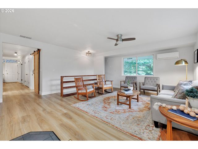 9917 S CARRIAGE Ln, Canby, OR 97013
