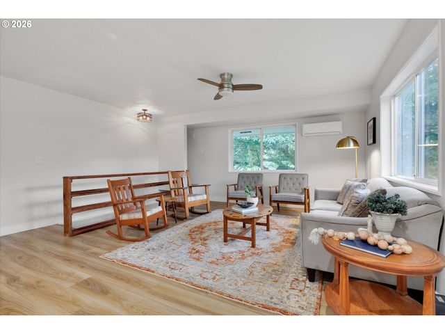 9917 S CARRIAGE Ln, Canby, OR 97013