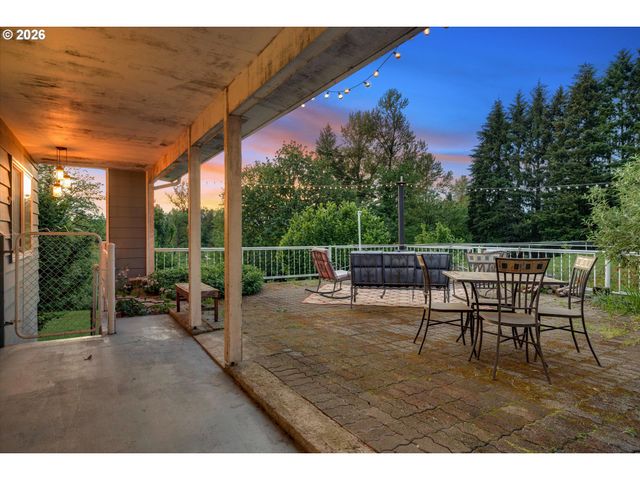 9917 S CARRIAGE Ln, Canby, OR 97013