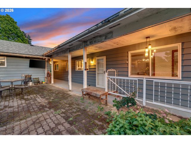 9917 S CARRIAGE Ln, Canby, OR 97013