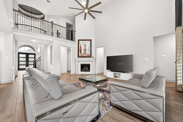 2506 Falling Fig Ln, Richmond, TX 77406