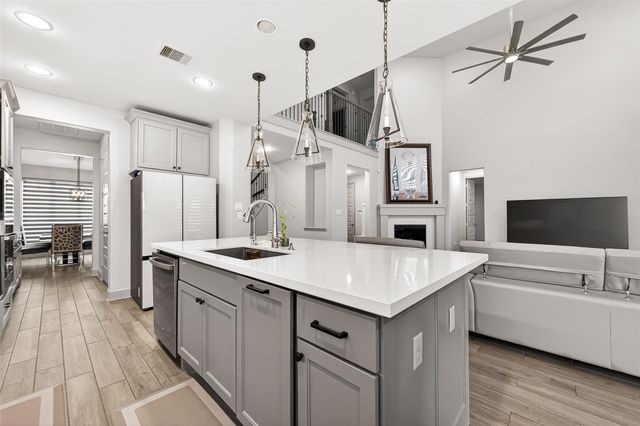 2506 Falling Fig Ln, Richmond, TX 77406