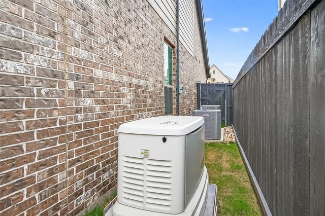 2506 Falling Fig Ln, Richmond, TX 77406