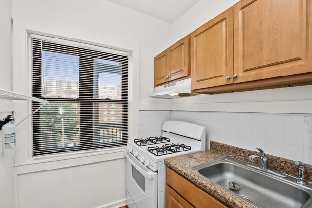 6144 S Indiana Avenue 3R, Chicago, IL 60637