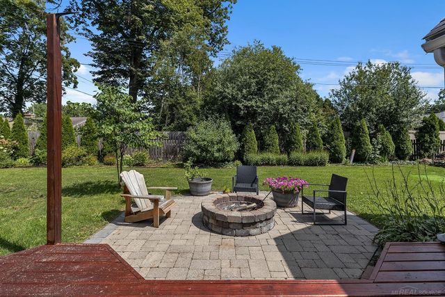 346 NE Bel Air Drive, Grand Rapids, MI 49503