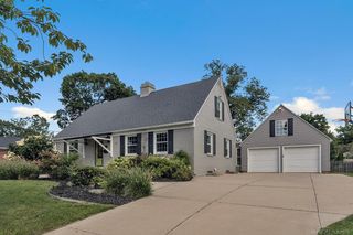 346 NE Bel Air Drive, Grand Rapids, MI 49503