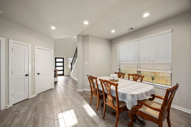 17786 Tree Of Heaven, Conroe, TX 77385
