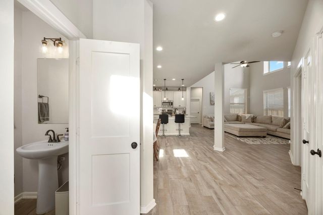 17786 Tree Of Heaven, Conroe, TX 77385