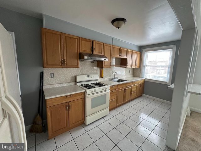 6723 LEONARD ST, Philadelphia, PA 19149