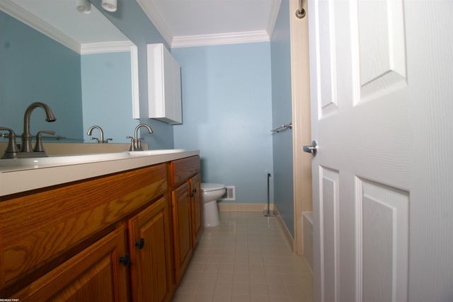 15158 Congress Drive, Sterling Heights, MI 48313