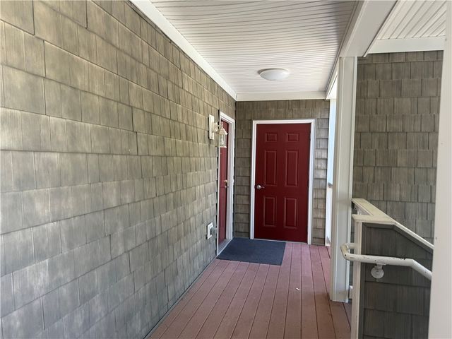 70 Turner Street E-8, Warwick, RI 02886