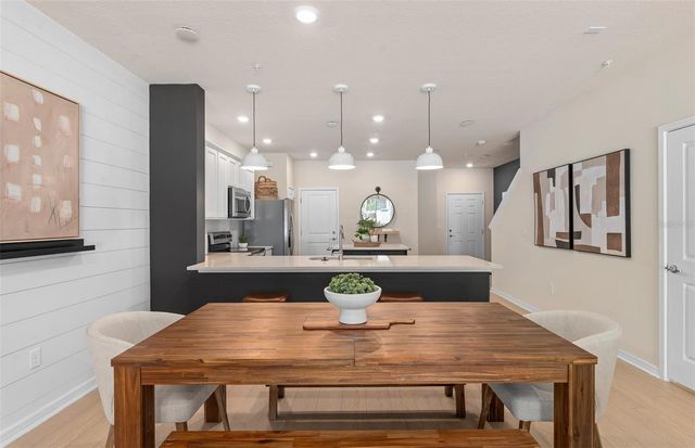 462 MAGNOLIA CHASE COURT, Oviedo, FL 32765