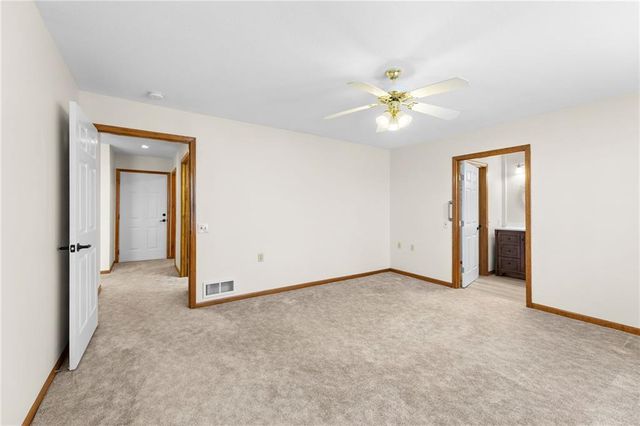 18795 Sunrise Drive, Belton, MO 64012