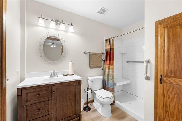 18795 Sunrise Drive, Belton, MO 64012