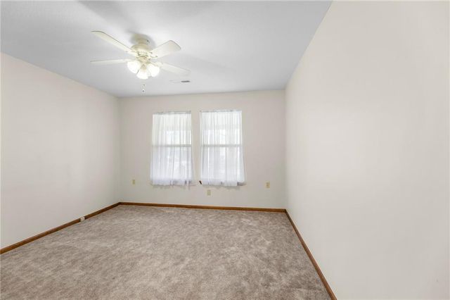 18795 Sunrise Drive, Belton, MO 64012