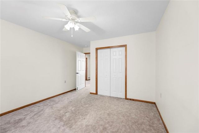 18795 Sunrise Drive, Belton, MO 64012