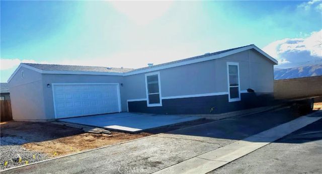 21621 Sandia 150, Apple Valley, CA 92308