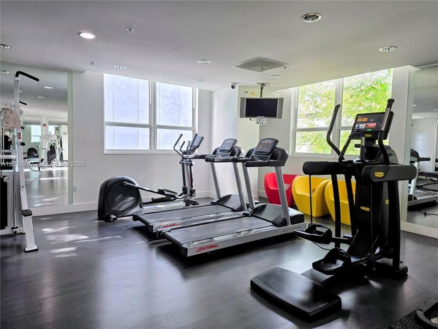 234 NE 3rd St UPH09, Miami, FL 33132