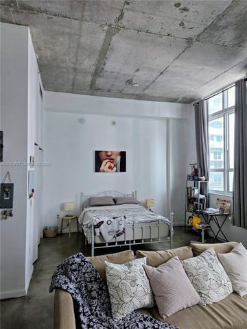 234 NE 3rd St UPH09, Miami, FL 33132