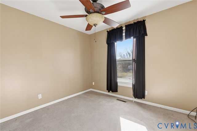 4909 Woodstream Dr, North Dinwiddie, VA 23803