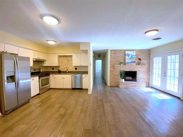 7406 Walling Lane, Dallas, TX 75231