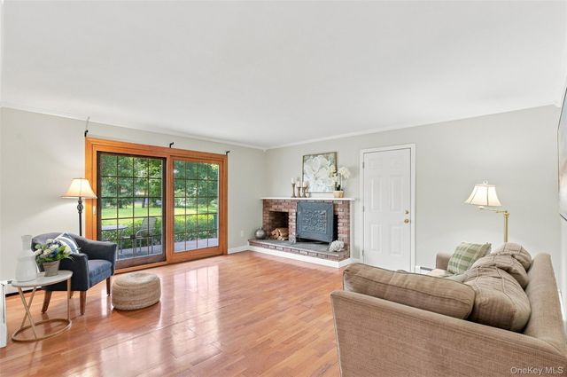 575 Lucas Avenue Extension, Hurley, NY 12443