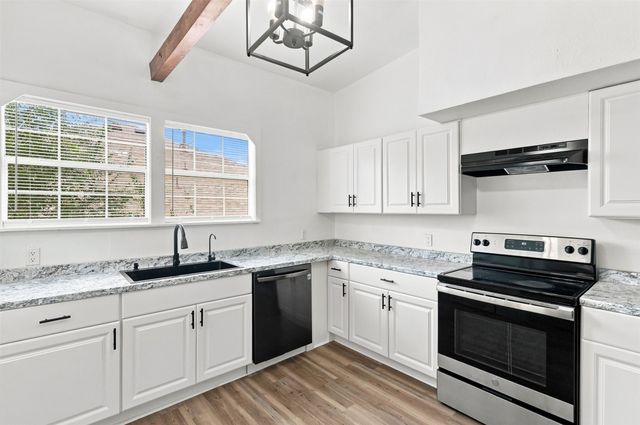 7513 Foster Drive, Lake Worth, TX 76135