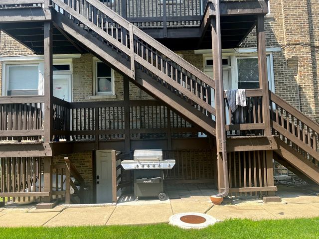 5325 N Damen Avenue 1, Chicago, IL 60625