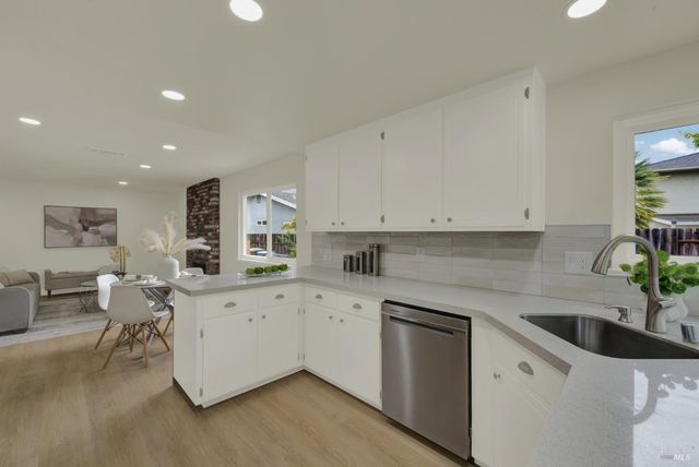 413 Violet Ct, Fairfield, CA 94533