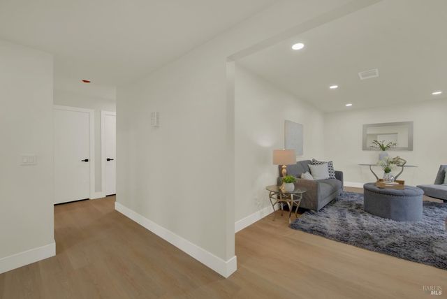 413 Violet Ct, Fairfield, CA 94533