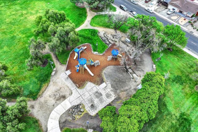 413 Violet Ct, Fairfield, CA 94533