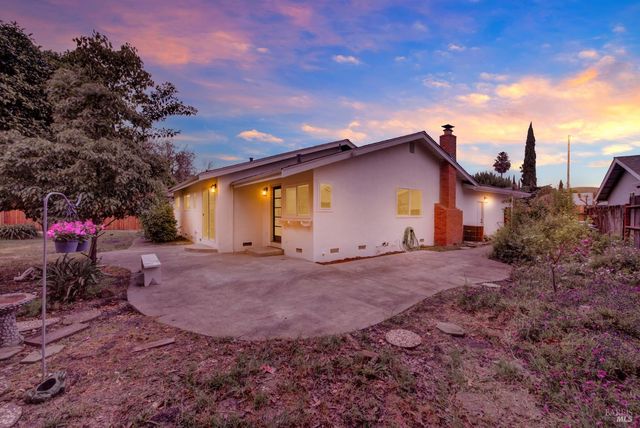 413 Violet Ct, Fairfield, CA 94533