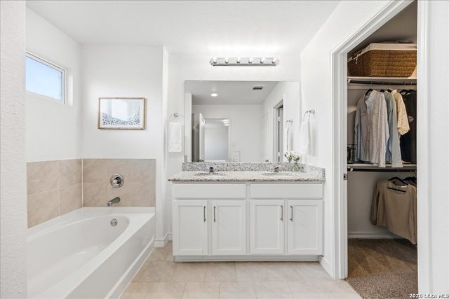 311 Great Raft, Cibolo, TX 78108