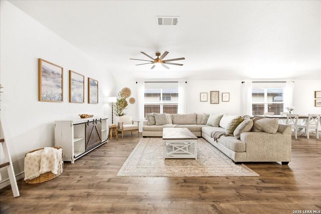 311 Great Raft, Cibolo, TX 78108