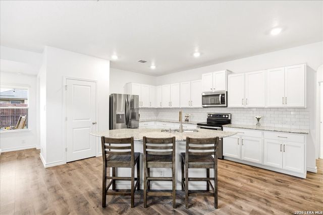 311 Great Raft, Cibolo, TX 78108