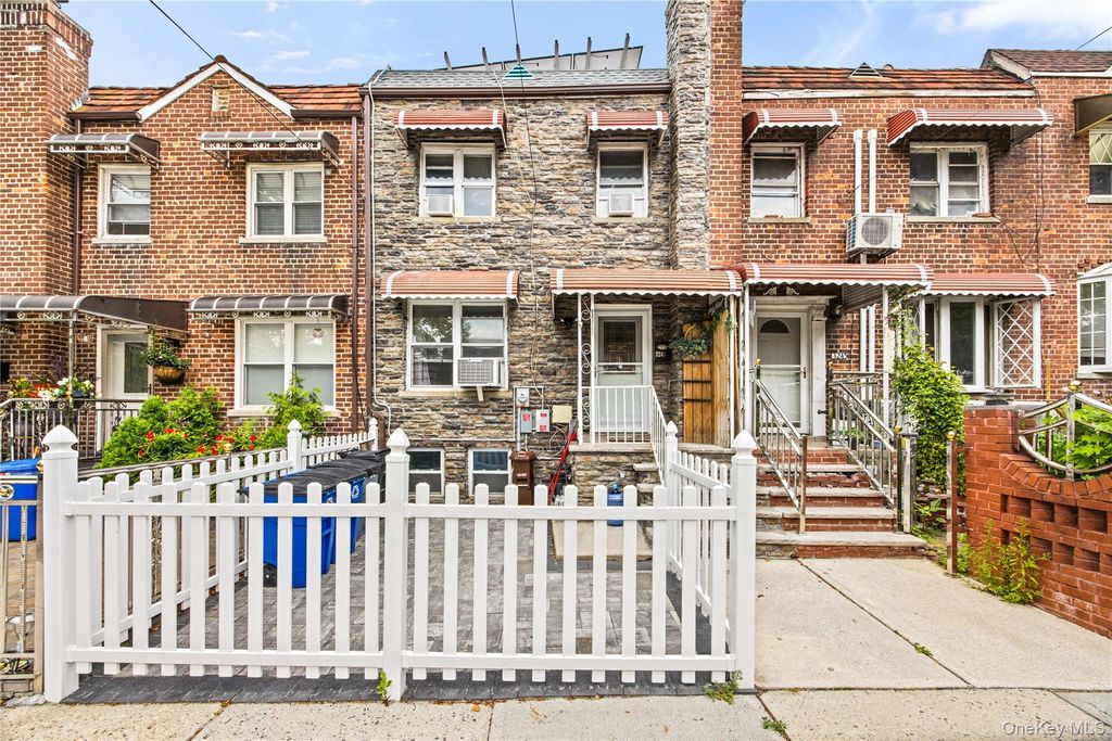 3243 Corsa Avenue, Bronx, NY 10469 — exterior