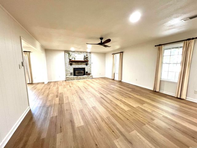 500 E Bobbie’s Circle, Star City, AR 71667