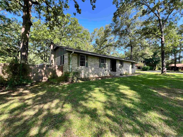 500 E Bobbie’s Circle, Star City, AR 71667