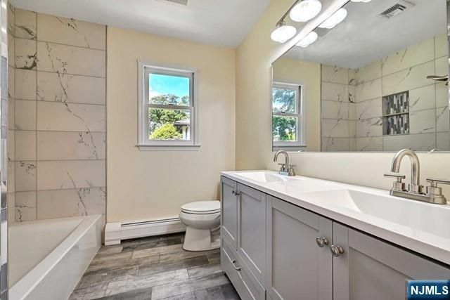 5 Skie Drive, Paramus, NJ 07652