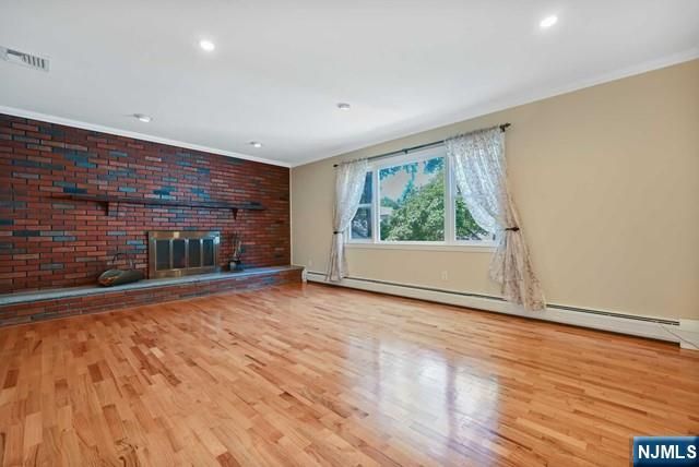5 Skie Drive, Paramus, NJ 07652