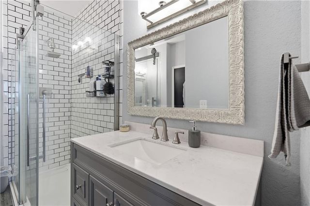 16906 Tucker Court, Basehor, KS 66007